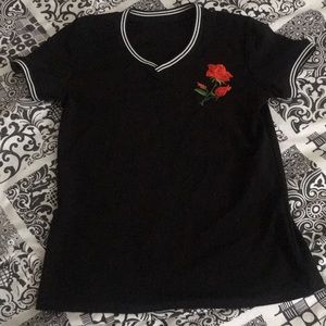 Simple Rose tee-shirt🌹